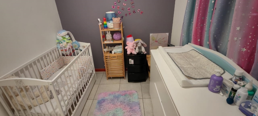 2 Bedroom Property for Sale in Stratford Green Western Cape